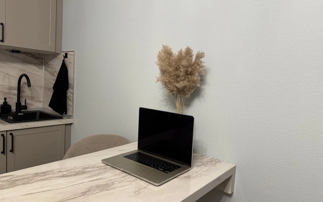 V apart-otele Nachalo u st.m. Lomonosovskaya Flat