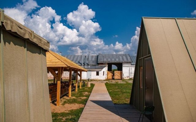 Гостиница-глэмпинг Гусарская Стоянка