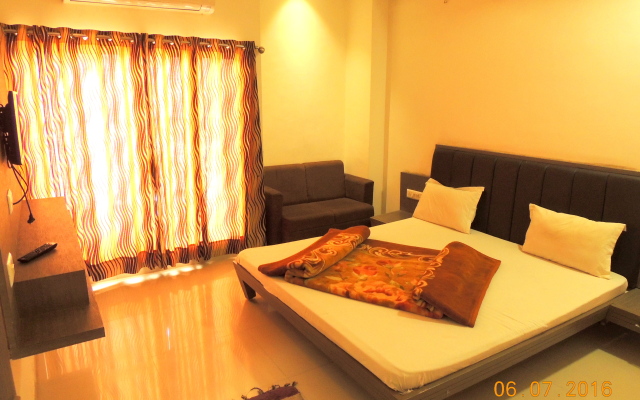 Отель Moonlight by sky stays