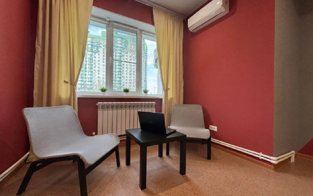 Ryadom S Bolnitsey Im Filonenko Flat