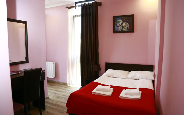 Guru Hotel