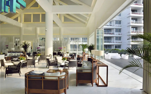 Palace Yalong Bay Sanya