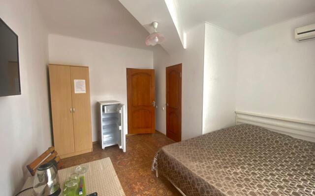 MALAHIT Guest House