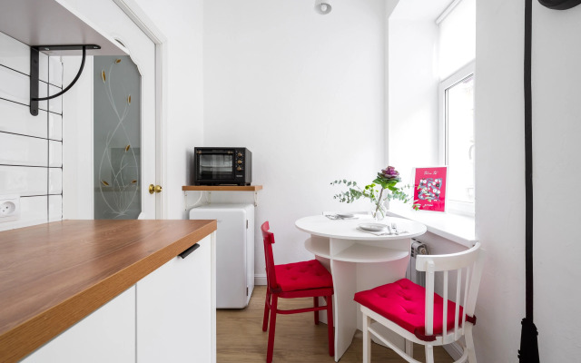 Welcome Home Pushkinskaya 2/79 Apartments