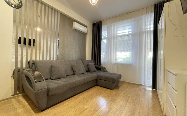 Studiya s Sobstvennoy Terrasoy v Zhk Karavella Portugalii Flat
