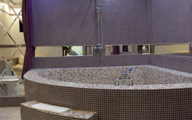 Tsezar Hotel