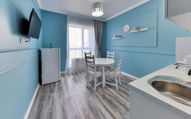 V Tsentre Astanyi s Vidom iz Okna Apartments