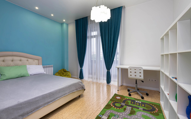 Квартира Семейная Трёхкомнатная с видом на Обь