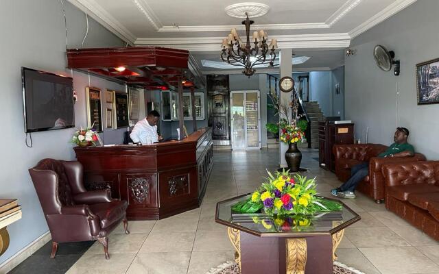 Yegoala Hotel