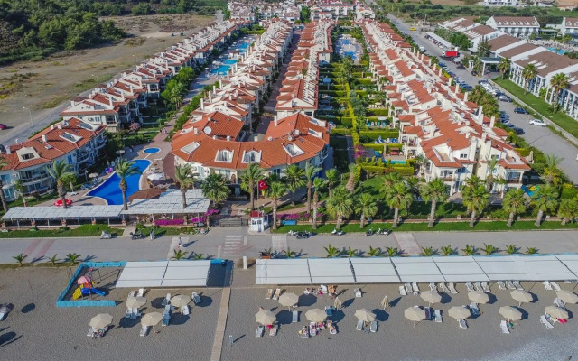 Sunset Beach Club Lebrentals Hotel
