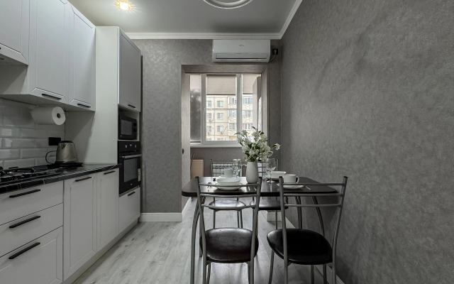 Квартира Green Fox 3-комнатная. 15 минут до центра