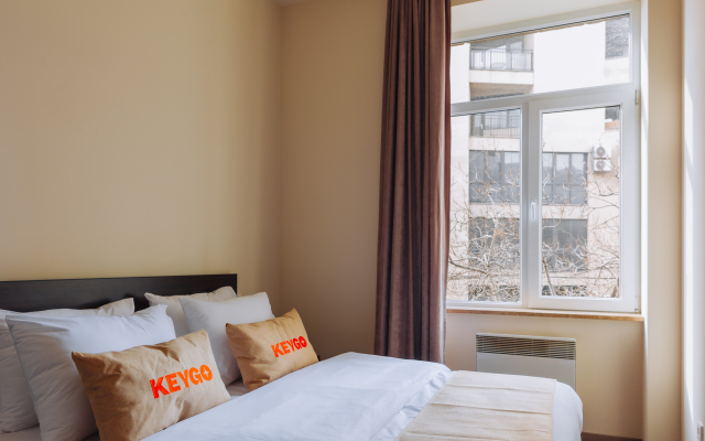 KeyGo #0043, 1 Bedroom, Near Vernissage Apartments
