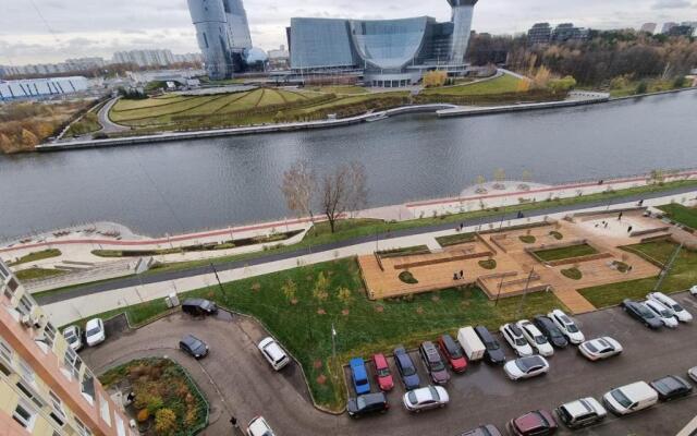 Апартаменты Студия с камином, деревом и видом на реку