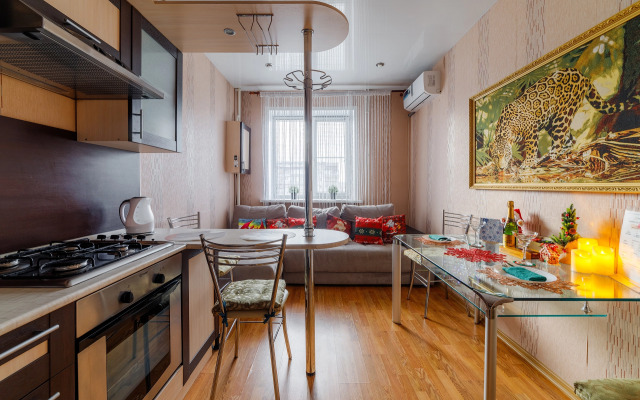 Квартира PrezentHaus на Карла Маркса 175a/40