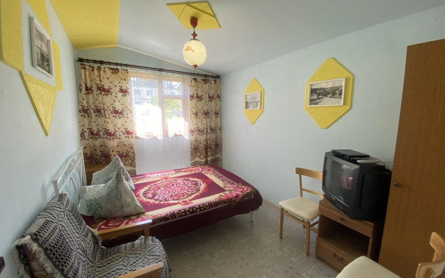 Частный дом 137 3 комнаты 900м до моря