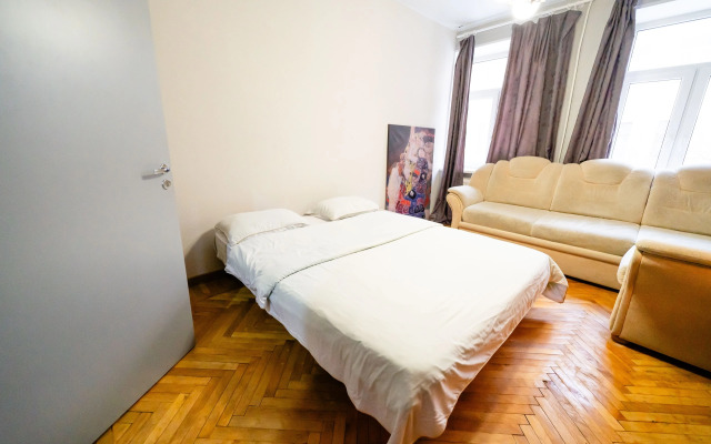 Апартаменты Большая Морская 27 Парковка