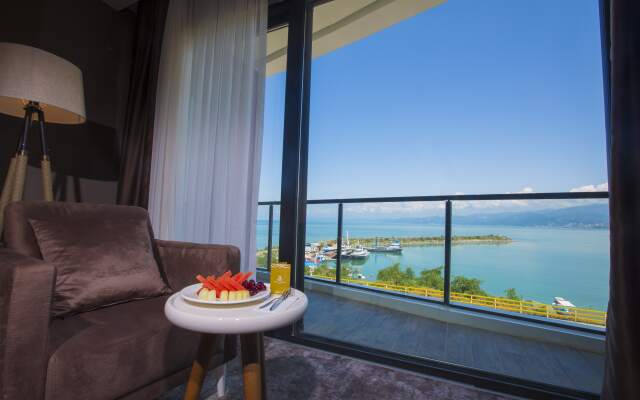 Royal Comfort Hotel