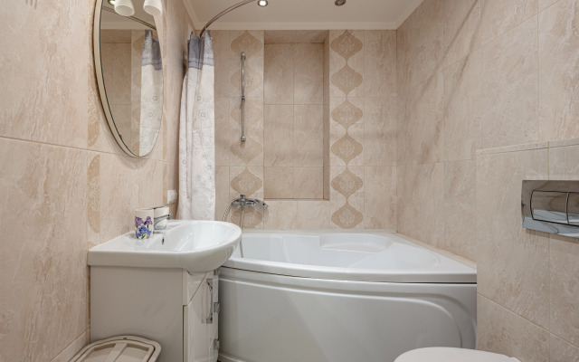 Dvukhetazhnaya S Terrasoy Otdykh U Ruchyya Flat
