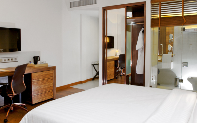 Sacha's Uno Hotel