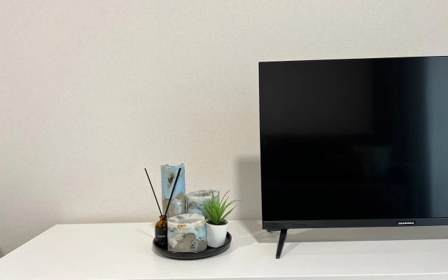 Na Tsentralnom Prospekte Goroda 17 Etazh Flat