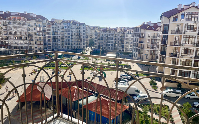 Апартаменты на Крымской 22/18