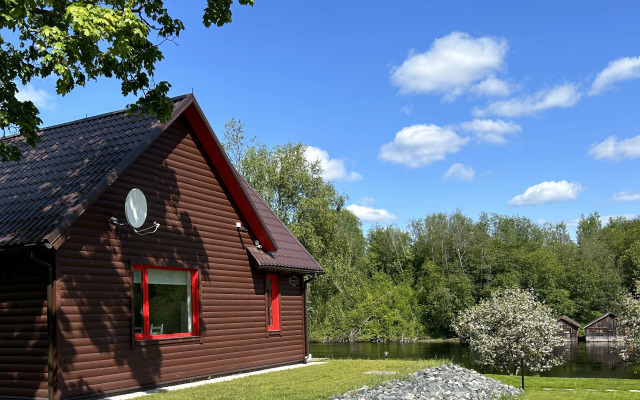 Частный Дом На Берегу Реки