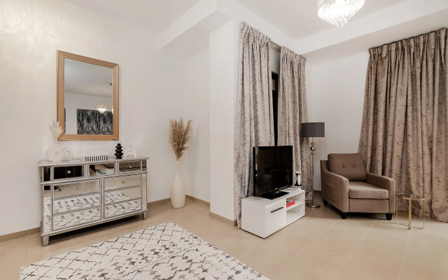 Beautiful 2BR at Amwaj 4 Apartments