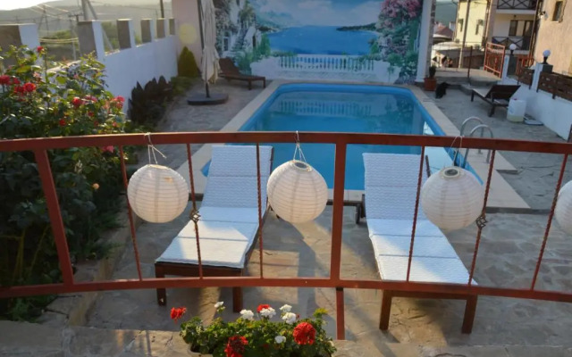 Mini hotel Avrora Khills