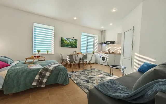 Uyutnaya 1k Na Ul. Tukhachevskogo 49/3 Flat