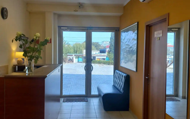 Отель Омега-4