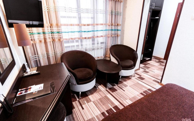 Forum Plaza Hotel