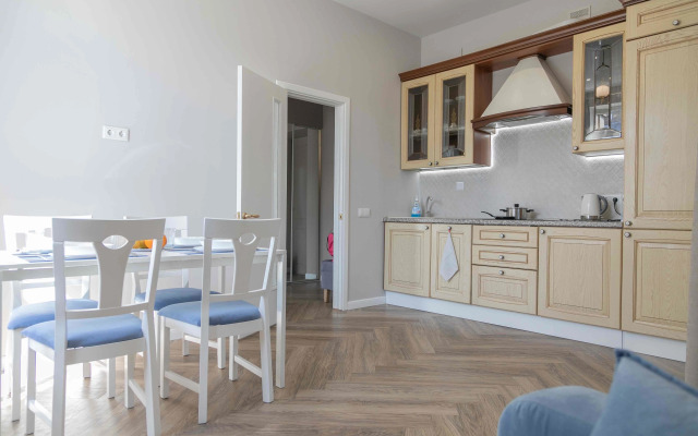 Апартаменты Конная 14