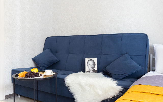 Studiya Ryadom s Lokomotiv Arenoj Flat