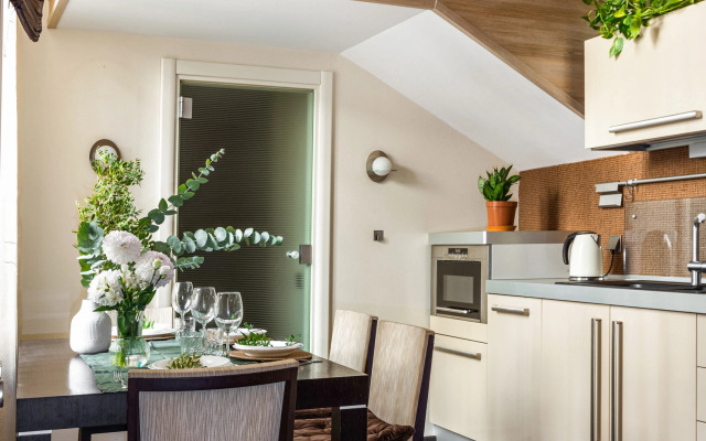 Апартаменты MyhomeYourhome на Таврической 11