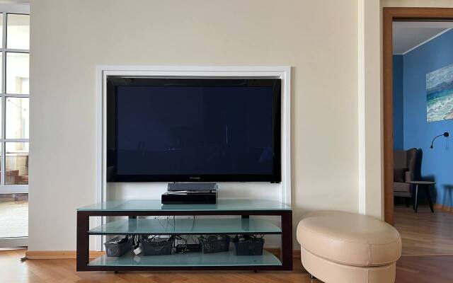 Апартаменты VEROM в ЦЕНТРЕ с видом на Петровскую набережную