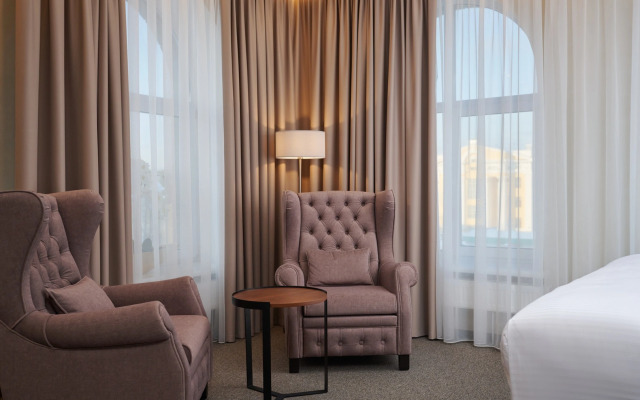 Aura City Hotel