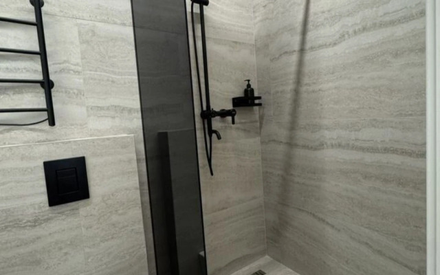 Novaya v tsentre goroda Sochi Flat