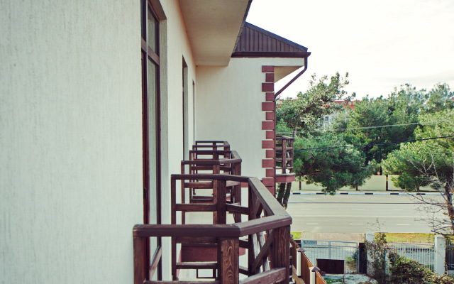 Rich House Hotel