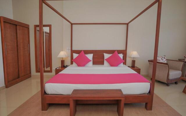 Breeze Pasikudah Resort Hotel