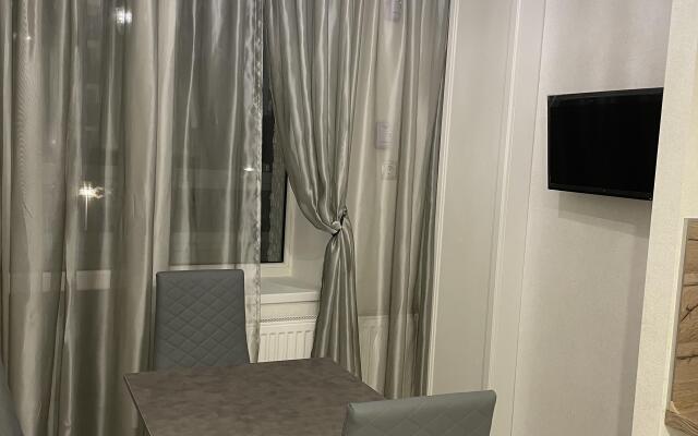 Lyuks Apartments