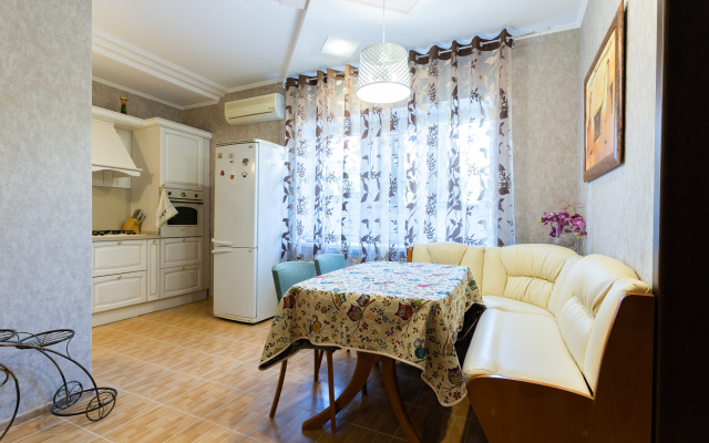 Na Kabardinskoy Apartments