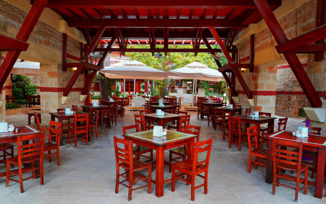 Курортный отель Ulusoy Kemer Holiday Club