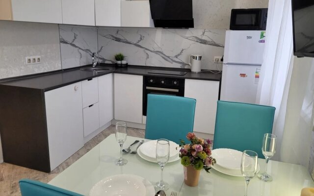 Sibir  House  naprotiv Ledovogo dvorcza Flat