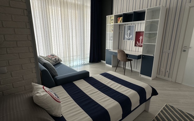 Na Bulvare Nadezhd 4/2 Apartments