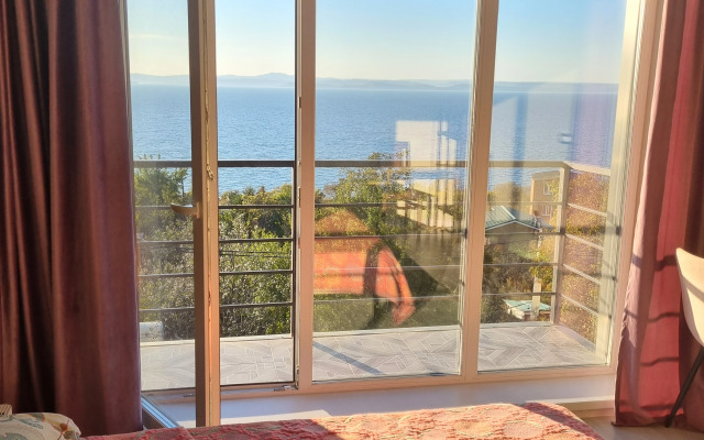 Kurortnye S Vidom Na More Apartments