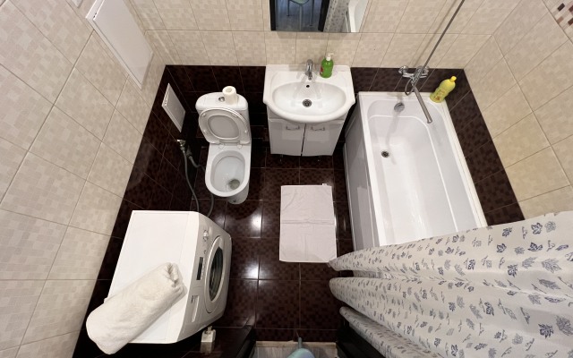 1kv South Port Shopping center Favorite of Demyan Bedny 92 Apartments