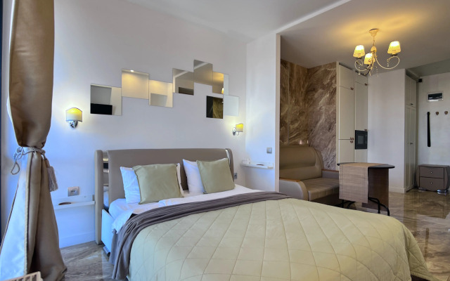 Апартаменты Студия в центре с видом на море