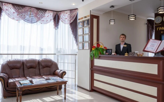 Grand Hotel