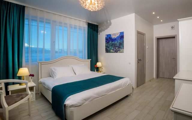 Yu Hotel