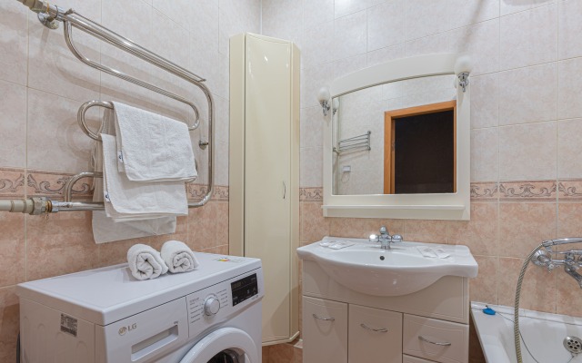 Квартира двухкомнатная Stepanenkov в центре на Маслякова 9